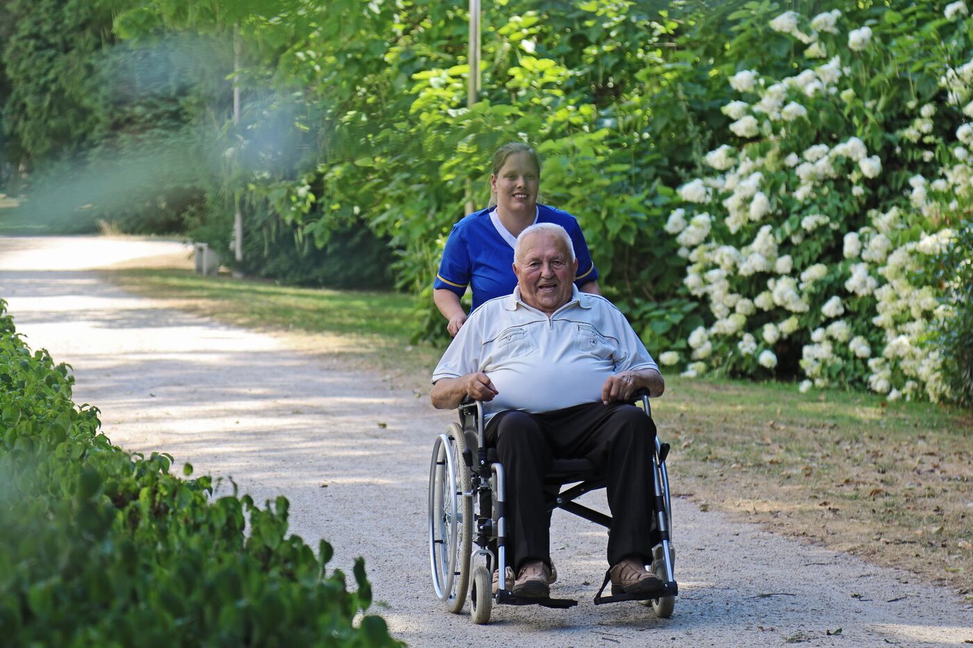 Antoine doet uitstap met verzorgende